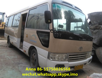 China 29 asientos utilizaron conducción de la mano izquierda del autobús del práctico de costa de Toyota del autobús del práctico de costa la mini proveedor