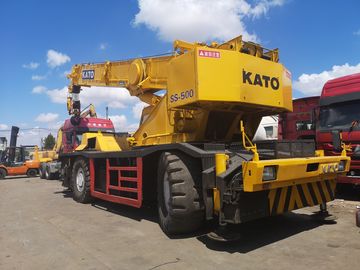 49 kilómetros por hora de la velocidad máxima usada Cranes el motor de Mitsubishi de la capacidad del cubo de 2,3 Cbm proveedor