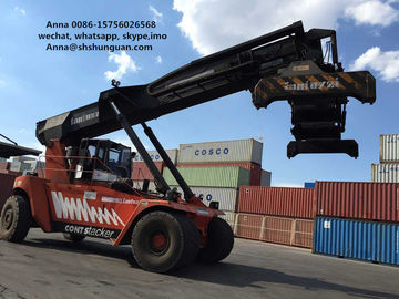 China Reachstacker usado 45 T, condiciones de trabajo excelentes del camión de elevación del envase distribuidor